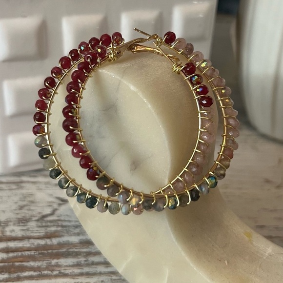 Hoop Earrings - Beautiful Seed Beads - Picture 5 of 7